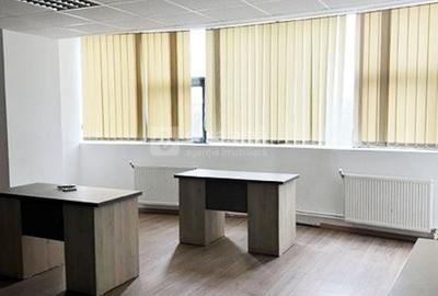 Spațiu comercial, de 908 mp, în Alexandru cel Bun