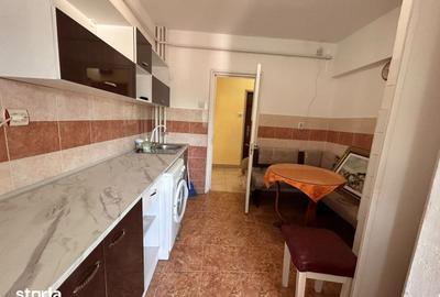 Apartament cu 2 camere decomandat în Buzaului