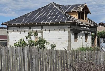 Casă cu Teren 300 Mp în Central