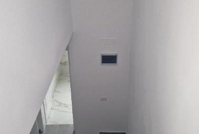 Duplex cu 4 camere cu Canalizare în Central - 10