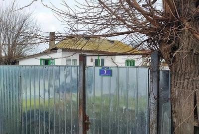 Casă cu 3 camere cu Teren 550 Mp în Zebil