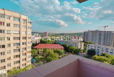 Apartament cu 2 camere decomandat în Podu Roș