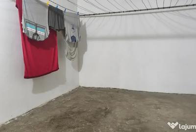 Apartament cu 3 camere decomandat în Piața Centrală
