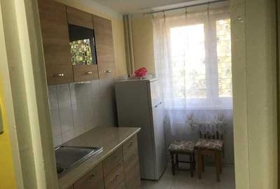 Apartament cu 2 camere semidecomandat în Rogerius