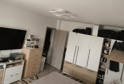 Apartament cu 4 camere decomandat în Triaj - 4