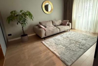 Apartament cu 3 camere decomandat în Tineretului