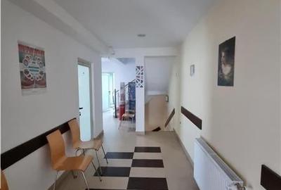 Birou, de 82 mp, în Central - 4