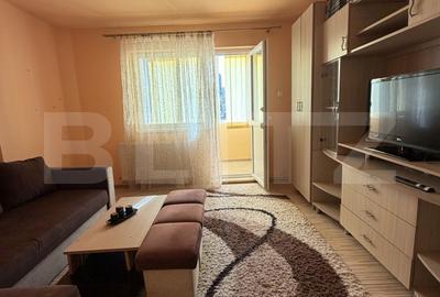 Apartament cu 3 camere decomandat, mobilat în Dâmbu Pietros