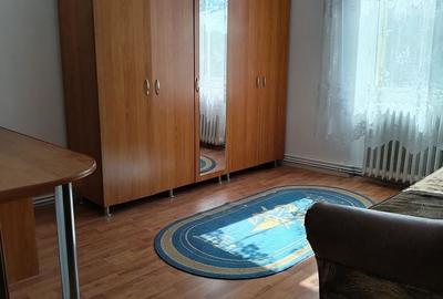 Apartament cu 2 camere semidecomandat în Sud