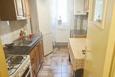 Apartament cu 2 camere semidecomandat, mobilat în Aleea Trandafirilor - 11