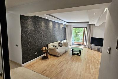 Apartament cu 3 camere decomandat, mobilat în Herăstrău