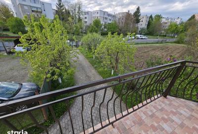 Casă cu 5 camere cu Teren 1000 Mp în Dâmbu Pietros - 9