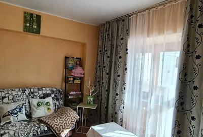 Apartament cu 2 camere semidecomandat în Central - 1