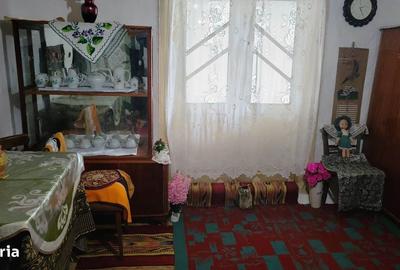 Casă cu 3 camere în Central - 1