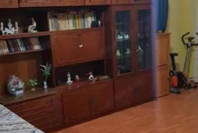 Apartament cu 2 camere decomandat în C5 - 1
