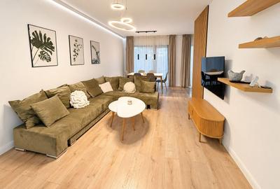 Apartament cu 3 camere semidecomandat, mobilat în Zorilor