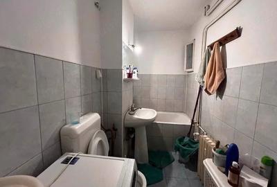 Apartament cu 3 camere decomandat în Aurel Vlaicu