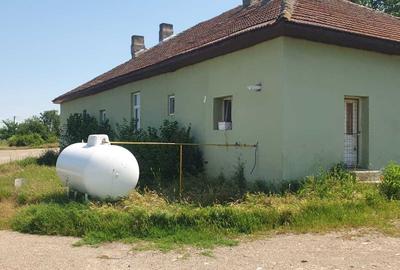 Casă cu 4 camere în Central - 3