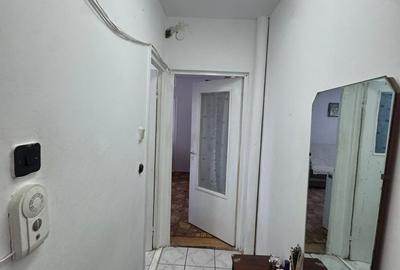 Apartament cu 2 camere nedecomandat în Central