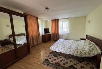 Casă cu 7 camere cu Canalizare în Central - 7