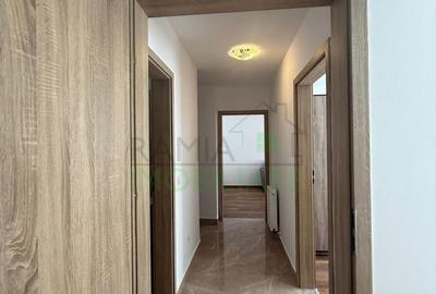 Apartament cu 3 camere decomandat, mobilat în Tractorul - 11