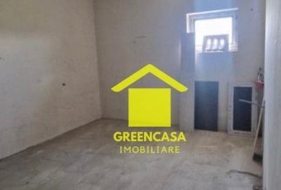 Casă cu 4 camere semidecomandat în Juc-Herghelie