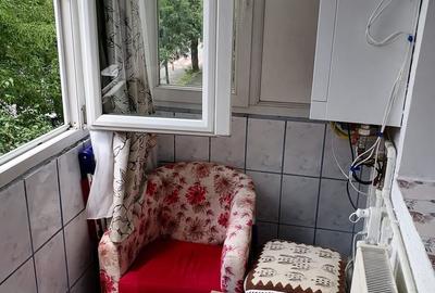 Apartament cu 2 camere decomandat în Rovine - 2