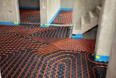 Casă cu 4 camere în Calea Romanului