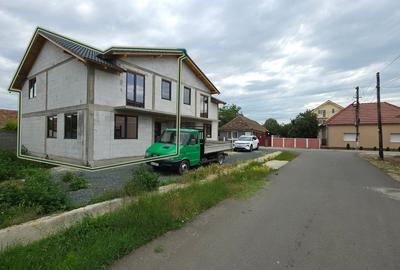 Duplex cu 3 camere cu Canalizare în Vladimirescu - 2