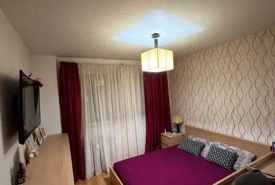 Apartament cu 2 camere semidecomandat, mobilat în 1 Mai