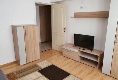 Apartament cu 2 camere decomandat în Păcii - 2