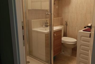Apartament cu 4 camere semidecomandat în 13 Septembrie - 14
