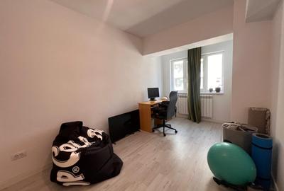 Apartament cu 3 camere semidecomandat, mobilat în Tătărași - 5