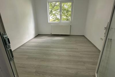 Apartament cu 3 camere decomandat în Obor - 7
