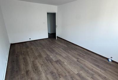 Apartament cu 2 camere decomandat în Central - 1