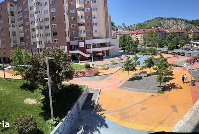 Apartament cu 3 camere decomandat în Valea Cetății