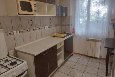Apartament cu 3 camere decomandat, mobilat în Tătărași - 1