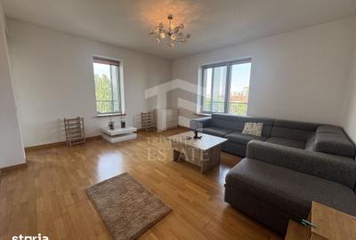Apartament cu 3 camere în Văcăresti