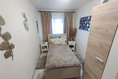 Garsonieră decomandată, mobilată în Vest - 18