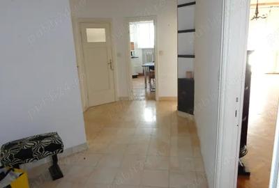 Apartament cu 4 camere decomandat în Romană - 3
