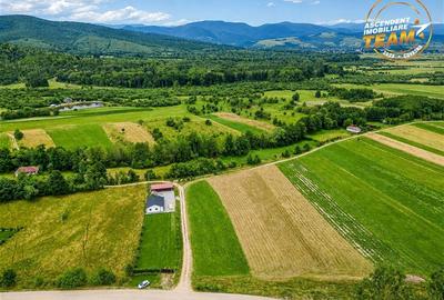 Teren extravilan de 1400 mp, în Lemnia