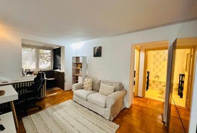Apartament cu 2 camere semidecomandat, mobilat în Băneasa