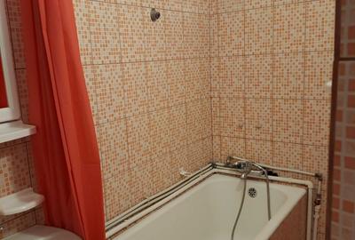 Spațiu comercial, de 120 mp, în Central