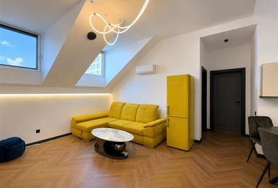 Apartament cu 3 camere decomandat, mobilat în Turnișor