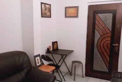 Garsonieră decomandată în Baba Novac