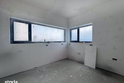 Casă cu 4 camere cu Teren 600 Mp în Central