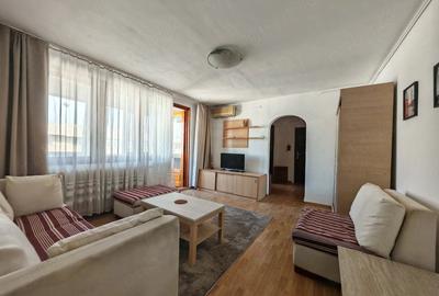 Apartament cu 3 camere semidecomandat în Colentina