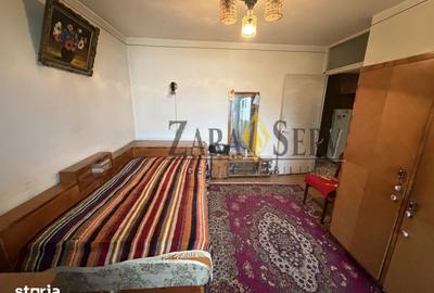Apartament cu 3 camere decomandat în Cantacuzino