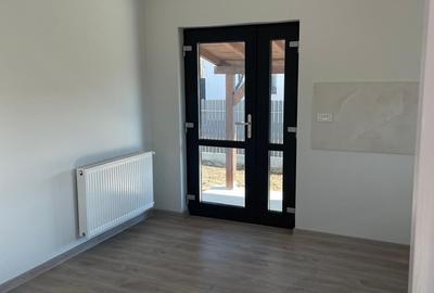 Casă cu 4 camere cu Teren 360 Mp în Hemeiuș