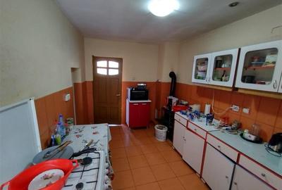 Casă individuală cu 5 camere cu Teren 1800 Mp în Nicolinț - 14
